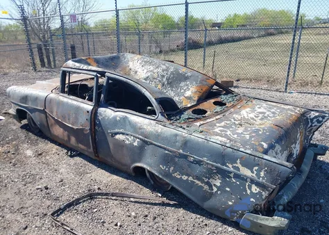 1957 Chevrolet Bel Air z USA, uszkodzony, nr VIN 000000VC57K118346